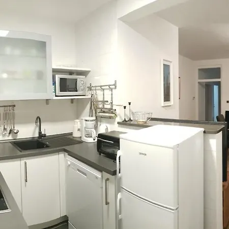 Villa Radoš - 4 Sterne, 4 Apartments für maximal 22 Gäste Supetar Exterior foto