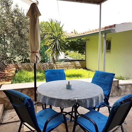 Villa Radoš - 4 Sterne, 4 Apartments für maximal 22 Gäste Supetar Exterior foto