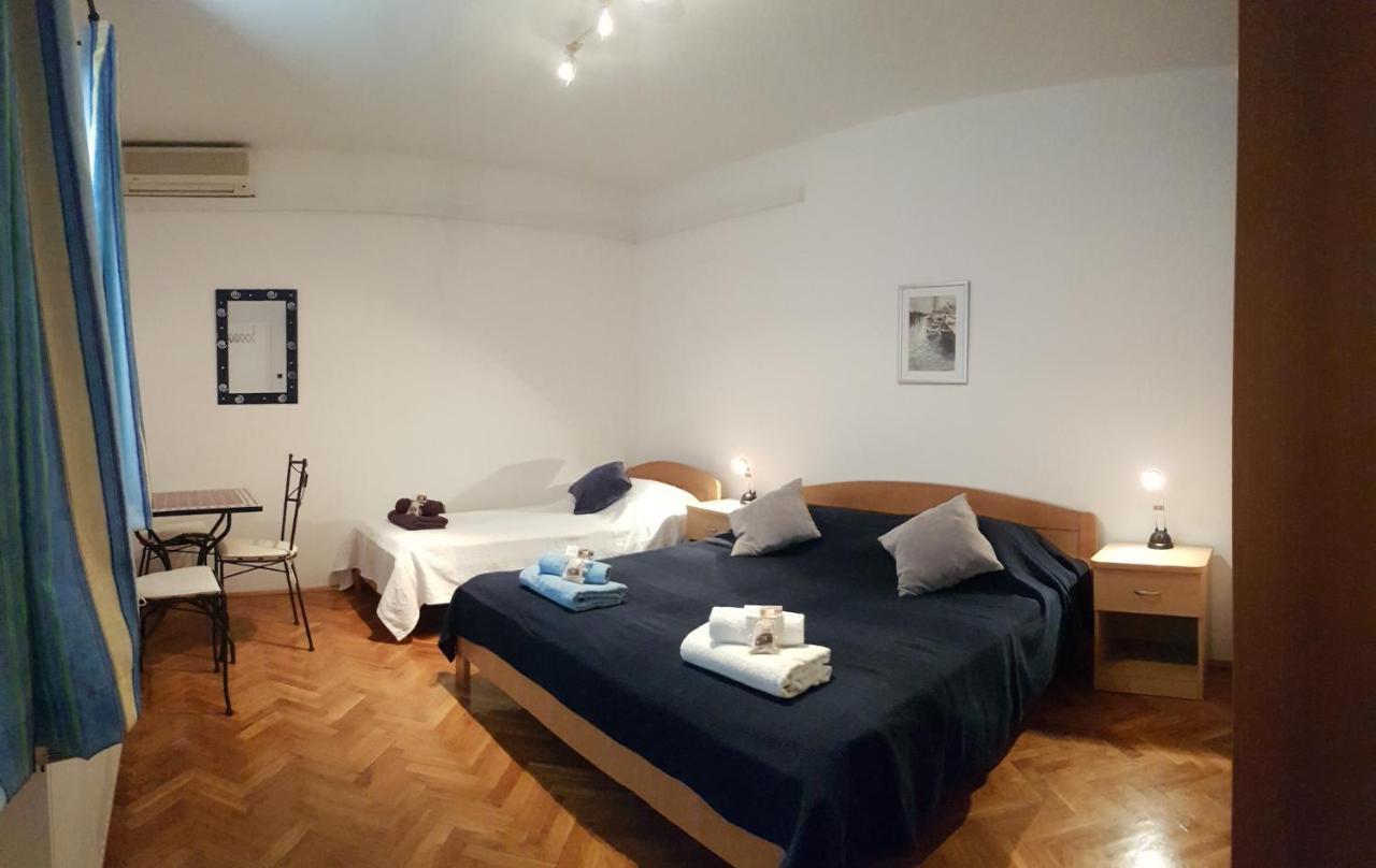 Apartment Rados - 4 Sterne, 4 Fuer Maximal 22 Gaeste