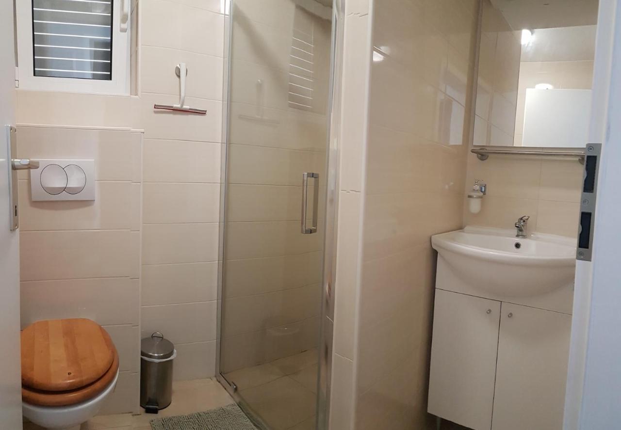 Apartment Rados - 4 Sterne, 4 Fuer Maximal 22 Gaeste *